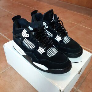 Size 10.5 Air Jordan 4 Retro White Thunder Nike Sneakers FQ8138-001